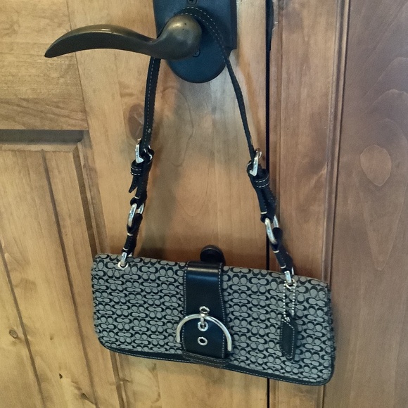 Authentic Coach Handbag - Picture 1 of 4